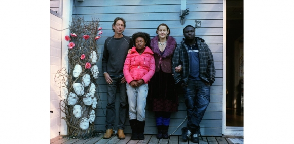 
	Calvin Dondo, Frieburg, série New German Family, 2010, fotografia
