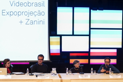 (esq. para dir.) Cacilda Teixeira da Costa, Eduardo de Jesus, Aracy Amaral, Roberto Moreira
